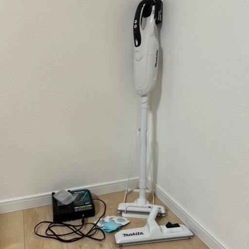 マキタ　ワイヤレス　掃除機セット towerスタンド