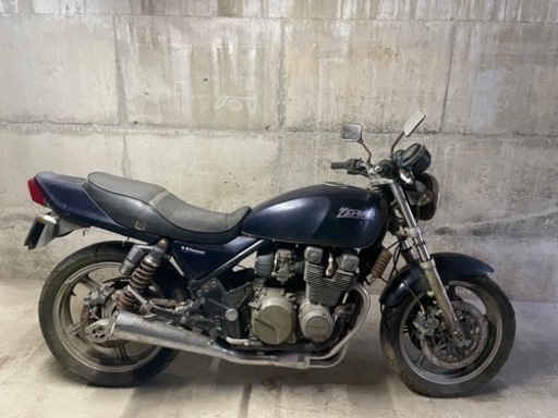 カワサキゼファー400 初期型 ベース車両