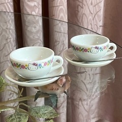 昭和レトロ　ティーカップセット　ハローキティ　サンリオ　ミニチュア茶器