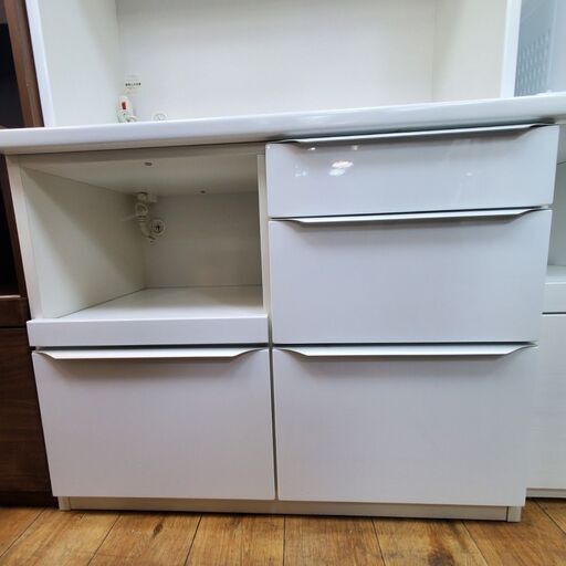 美品】松田家具 高級食器棚 石目デザイン 日本製 ガバーナ140cm 松田家具