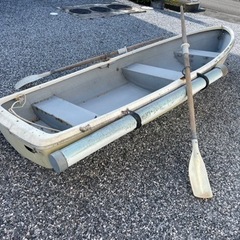 3..6m手漕ぎボート。オール、自作サイドフロート、自作エレキマウント付