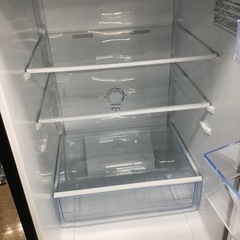 #B-16【ご来店頂ける方限定】Hisenseの2ドア冷凍冷蔵庫です