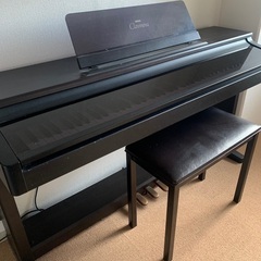 電子ピアノ　clavinova