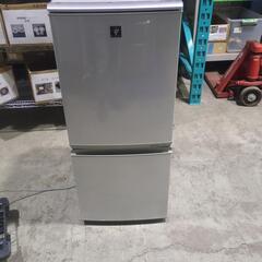 SHARP　ノンフロン冷凍冷蔵庫　SJ-PD14W-S 2012製