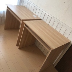 IKEAのパソコンテーブル　ナチュラル　学習机　2つセット