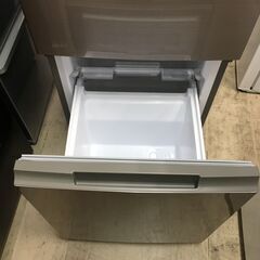 高年式！ シャープ SHARP 冷蔵庫 SJ-P18HJ 2022年製 つけかえどっちもドア 2ドア  暮らし 新生活 冷蔵庫 179L 高年式 クリーニング済 堺市 石津【ジャングルジャングルサカイ石津店