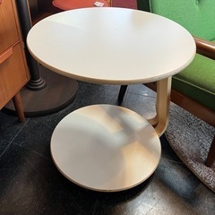 IKEA イケア ベッドサイドテーブル サイドテーブル テーブル...