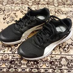 スニーカー（Puma）２