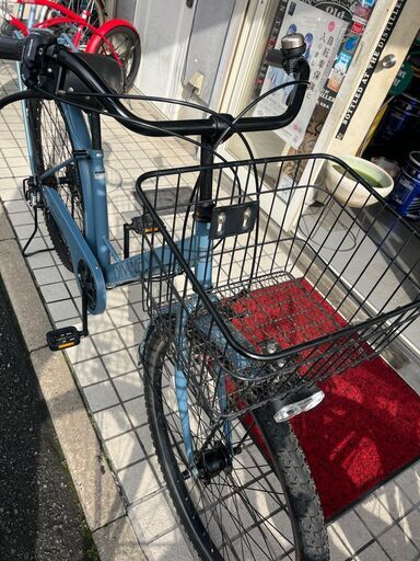 お洒落で丈夫なママチャリDIVINE 27インチとても綺麗な中古です  