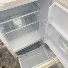 北九州市内配送無料　保証付き　2019年製AQR-16H-W 冷蔵庫 ミルク [2ドア /右開きタイプ /157L