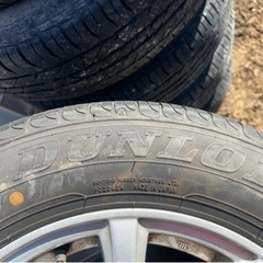 ニッサン　セレナ純正　195/65/15