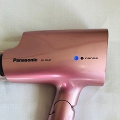 Panasonic ナノケアのヘアドライヤーです　EH-NA27