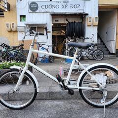 💯💯　ミニベロ自転車　２０インチ　安く自転車　白　配達可能