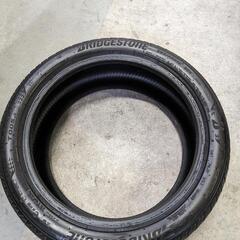 225/45/18 中古タイヤ一本　BRIDGESTONE