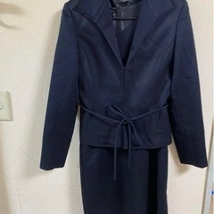 礼服　レディーススーツ　ワンピース　ジャケット　7号サイズ　黒色