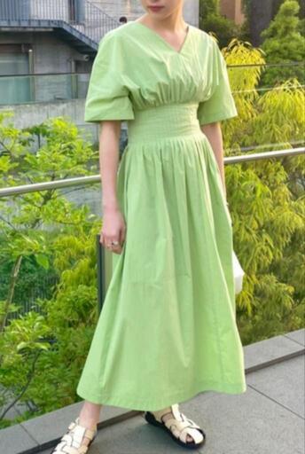 ルシエルブルー/round form dress ピスタチオカラーワンピース