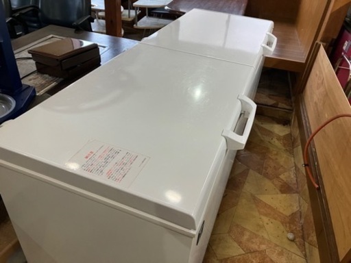 電気冷凍庫　RRS-605SF