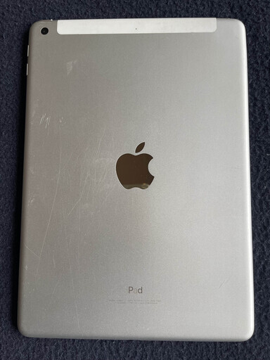 ipad 2017第5世代 wi-fi-cell 32GB silver バッテリー84％ A
