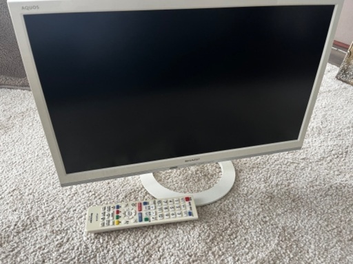テレビ　SHARP AQUOS 白