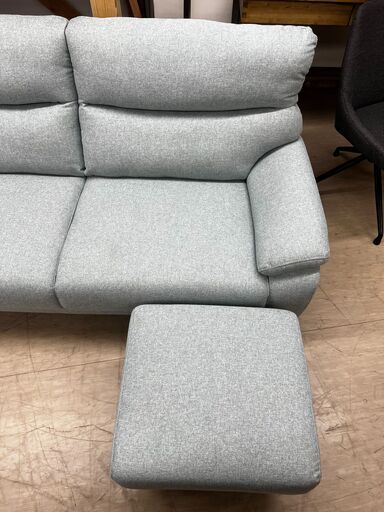 オットマン付きソファー❕ 状態良好❕ ゲート付き軽トラ”無料貸出❕購入後
