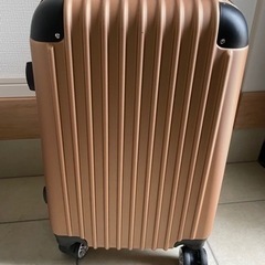 完売スーツケースsサイズ