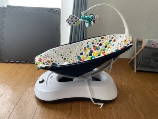 ⭐️値下げしました⭐️4momsロッカルー　電動バウンサー