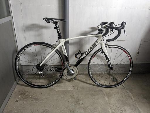 美車　GIANT ジャイアントDEFYADVANCED　フルカーボン
