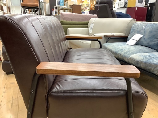 2人掛けソファー ブラウンのご紹介です！！