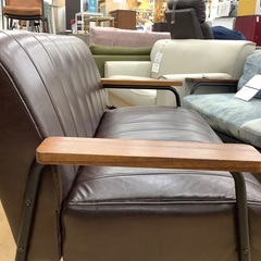 2人掛けソファー ブラウンのご紹介です！！