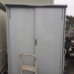 △ TAKUBO 株式会社田窪工業所 物置 収納庫 カギ無し 汚れ・サビ多数有り