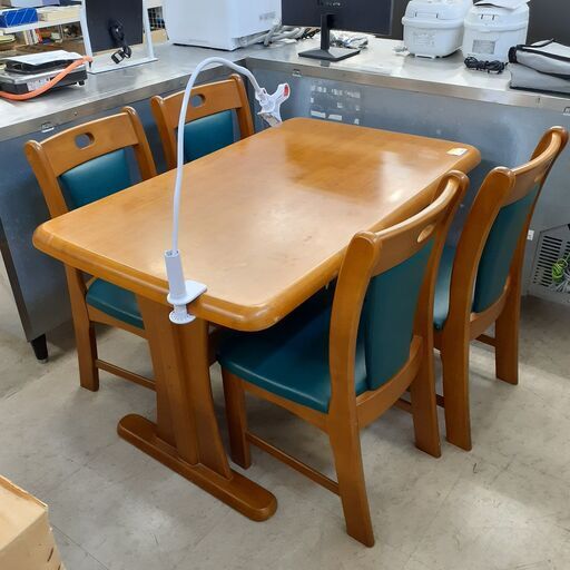 ID　168565　食卓５点セット