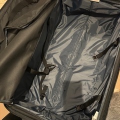 TUSAのローラーキャリーバッグ 