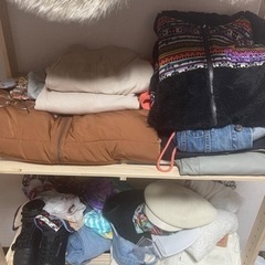 大量　洋服　一枚500円〜