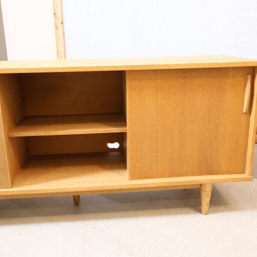 MOMO natural(モモナチュラル)のVENT サイドボード。オーク材の