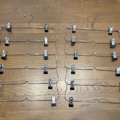 ズボン、スカートハンガー 連結収納 ２本組み