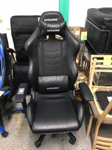AKRACING　ゲーミングチェア　デスクチェア　リクライニングチェア　レザー　180度リクライニング　人気　おしゃれ　クリーニング済み　ジャングルジヤングル貝塚店　貝塚市　二色浜