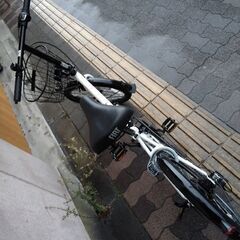 FIAT[フィアット]500 20吋折り畳み自転車 外装6段/LEDオート/ホワイト