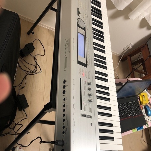 コルグ　KORG トライトンle