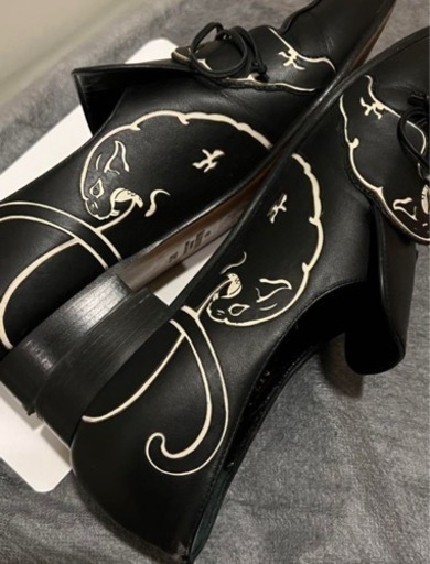 【引越し準備中、2/11まで出品】　Valentinoパンサーローファー (Size 37.5)