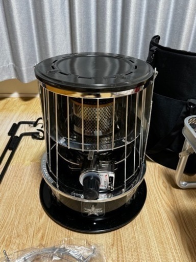 【使用品】⭐︎Newアルパカストーブ専用ケース付き／大型ウィンドスクリーンも付けます⭐︎ この時期の屋外やキャンプに最適/他にキャンプ用品や燃料もつけます。