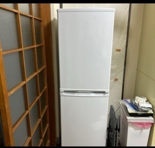 2023年式①冷蔵庫　140L 美品