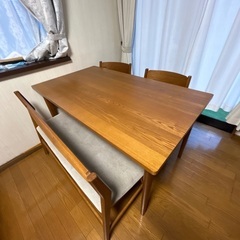 【ネット決済】ウニコ　ダイニングテーブル　椅子セットです。