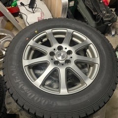 美品　195/65R15 スタッドレス　バリ溝