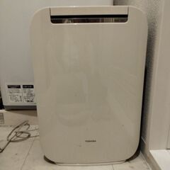 TOSHIBA　除湿乾燥機