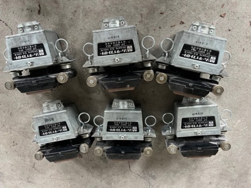 シュータイプトロリーDH6476型式1004用 3P 600V 40A 6個 - その他 