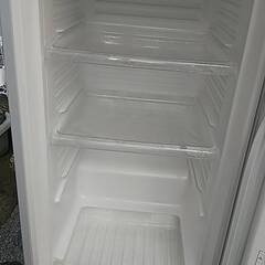 冷凍庫　まだ使え・冷えます。　引き取り決定しました。