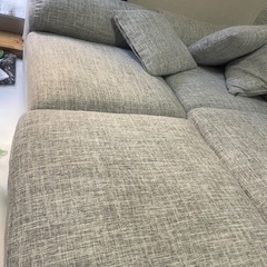 カウチソファーです。役2年使用しました。