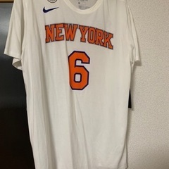 NY Knicks Tシャツ（Lサイズ）