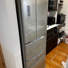 2012年製　東芝548L 冷凍冷蔵庫　引き取り限定でお譲りします