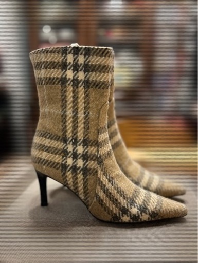【新品】BURBERRY バーバリー ブーツ サイズ37 ヒール約7.5cm